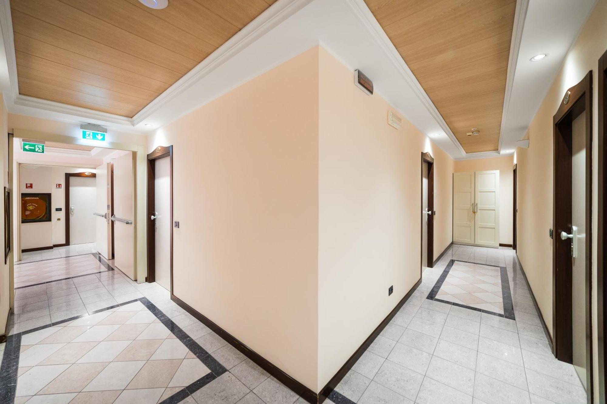 Viva Beach Hotel Римини Экстерьер фото