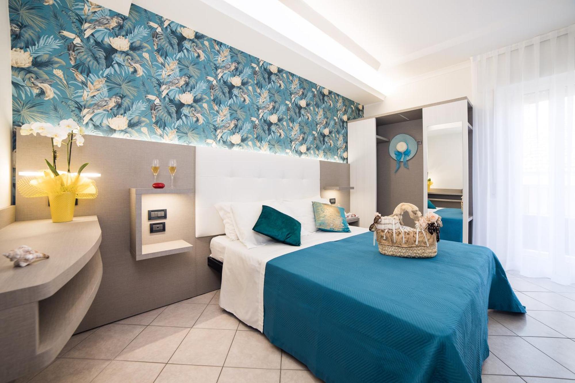 Viva Beach Hotel Римини Экстерьер фото