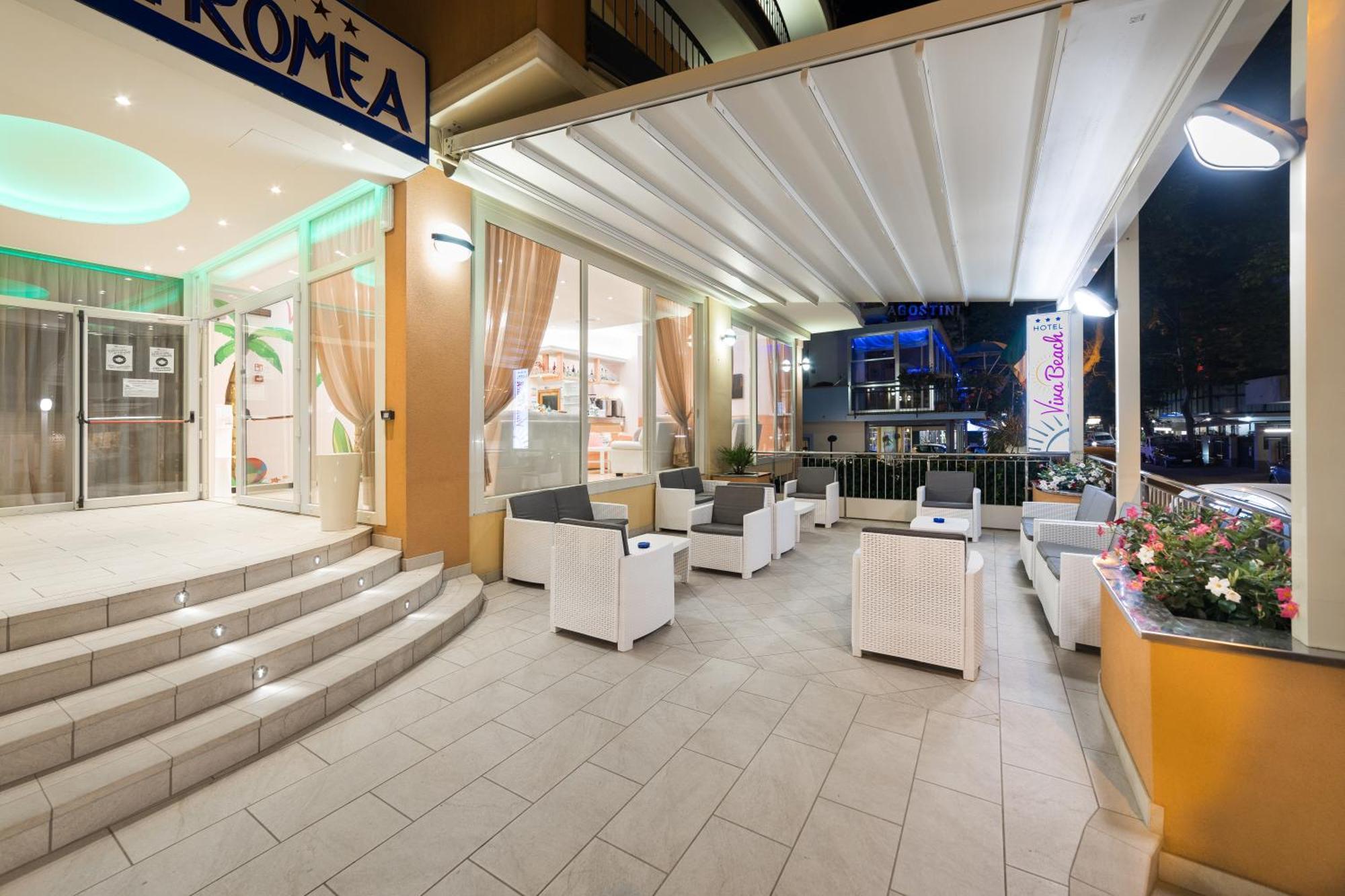 Viva Beach Hotel Римини Экстерьер фото