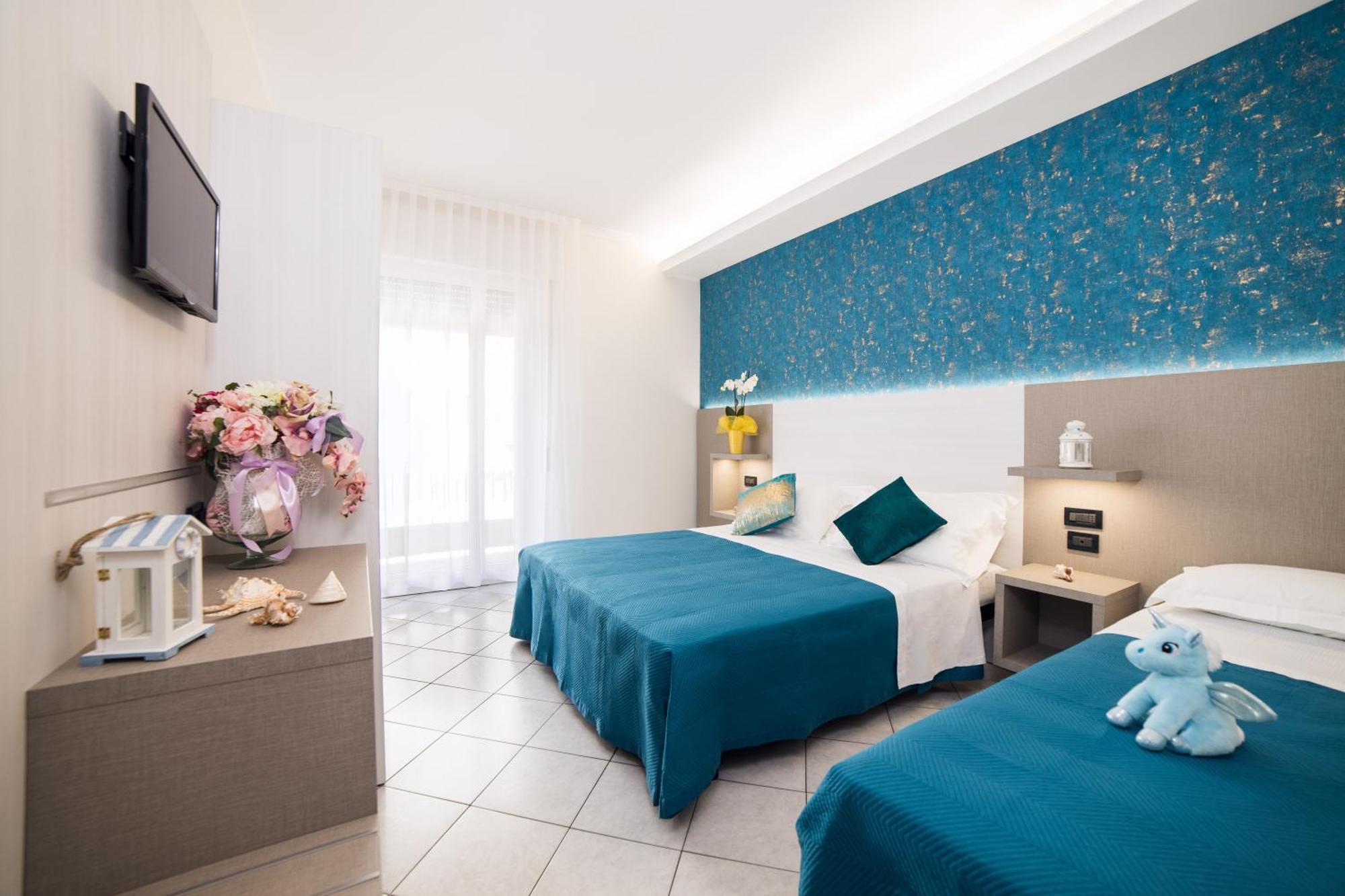 Viva Beach Hotel Римини Экстерьер фото